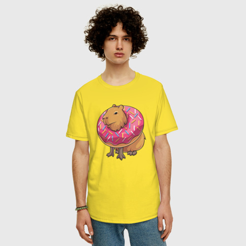 Мужская футболка хлопок Oversize с принтом Капибара и пончик, фото на моделе #1