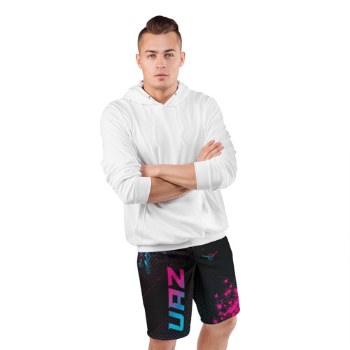 Мужские шорты спортивные с принтом UAZ - neon gradient: символ и надпись вертикально, фото #4