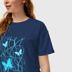 Женская футболка хлопок Oversize Голубые бабочки и хаотичные линии - фото 2