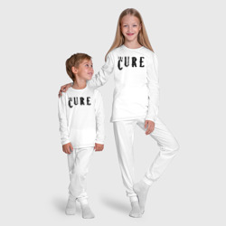 Пижама с принтом The Cure лого для ребенка, вид на модели спереди №5. Цвет основы: белый