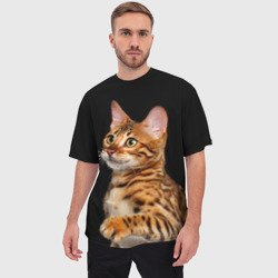 Мужская футболка oversize 3D Бенгальский котёнок на чёрном фоне - фото 2