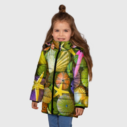 Зимняя куртка для девочек 3D Композиция из морских звёзд и ракушек - фото 2