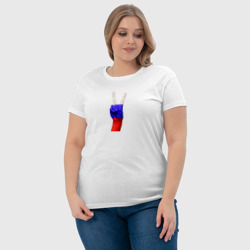Футболка с принтом Рука со знаком победы в цветах российского триколора для женщины, вид на модели спереди №4. Цвет основы: белый