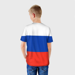 Футболка с принтом Герб России на фоне флага для мужчины, вид на модели сзади №2. Цвет основы: белый