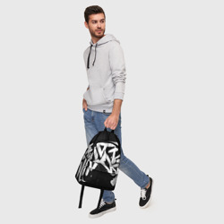 Рюкзак с принтом Иероглифы в стиле граффити для любого человека, вид спереди №5. Цвет основы: белый