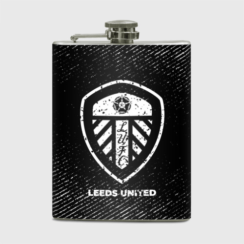 Фляга Leeds United с потертостями на темном фоне