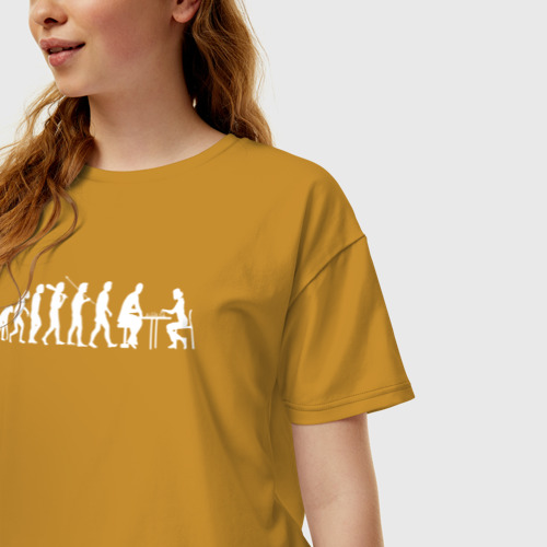 Женская футболка хлопок Oversize Шахматная эволюция, цвет горчичный - фото 3