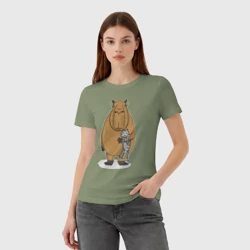 Женская футболка хлопок Капибара держит котёнка - друзья - фото 2