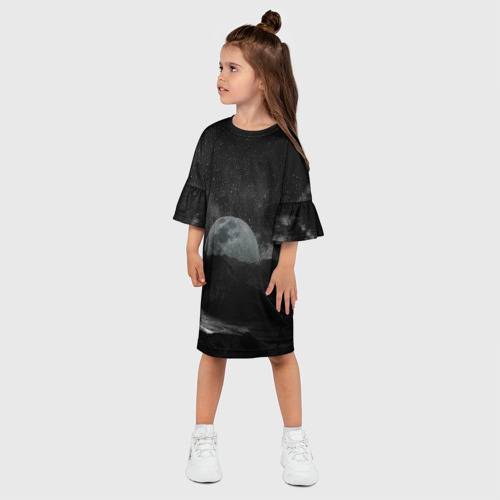 Детское платье 3D с принтом Огромная Луна, фото на моделе #1