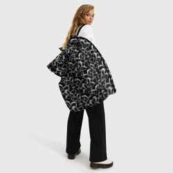 Куртка с принтом Черно-белый цветочный паттерн для женщины, вид на модели спереди №3. Цвет основы: черный