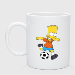 Кружка керамическая Барт Симпсон бьёт по футбольному мячу