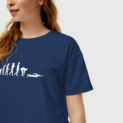 Женская футболка хлопок Oversize Эволюция в пловца, цвет темно-синий - фото 3
