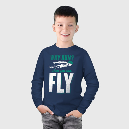 Детский лонгслив хлопок с принтом Кто бегает когда можно летать, фото на моделе #1