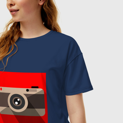 Женская футболка хлопок Oversize с принтом Фотоаппарат flat, фото на моделе #1