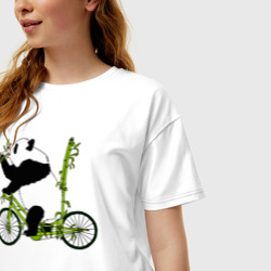 Женская футболка хлопок Oversize Панда на велосипеде с бамбуком - фото 2