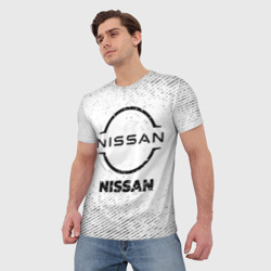 Мужская футболка 3D Nissan с потертостями на светлом фоне - фото 2