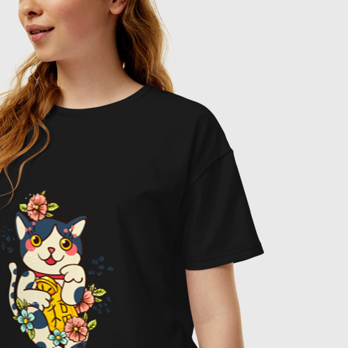 Женская футболка хлопок Oversize Манеки неко кошка символ счастья и удачи, цвет черный - фото 3