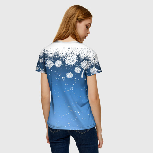 Женская футболка 3D с принтом Снежный узор на синем фоне, вид сзади #2