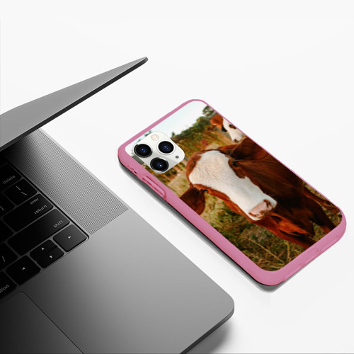 Чехол для iPhone 11 Pro Max матовый Милая коровка, цвет малиновый - фото 5