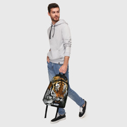 Рюкзак с принтом Боевой тигр для любого человека, вид спереди №5. Цвет основы: белый