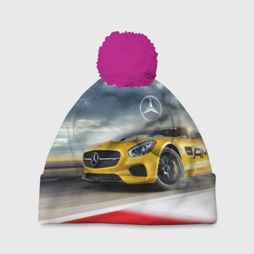 Шапка 3D c помпоном Mercedes AMG V8 Biturbo на трассе