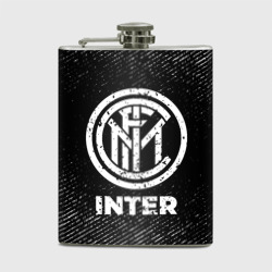 Фляга Inter с потертостями на темном фоне