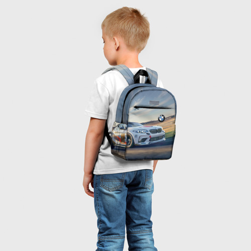 Детский рюкзак 3D с принтом Мощная бэха на трассе, фото на моделе #1