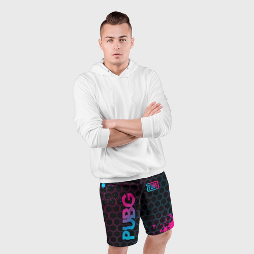 Мужские шорты спортивные с принтом PUBG - neon gradient: надпись, символ, фото #4