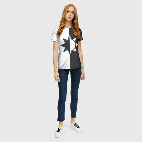 Женская футболка 3D с принтом Черно-белое солнце, вид сбоку #3