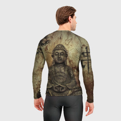 Рашгард с принтом Статуя Будды для мужчины, вид на модели сзади №2. Цвет основы: белый