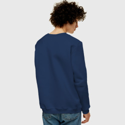 Свитшот с принтом Назуна Нанакуса для мужчины, вид на модели сзади №2. Цвет основы: темно-синий