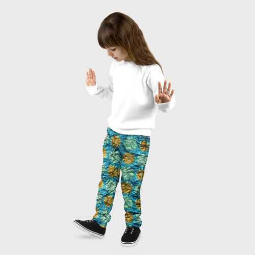 Детские брюки 3D с принтом Фольга от шоколадной конфеты - текстура, фото на моделе #1