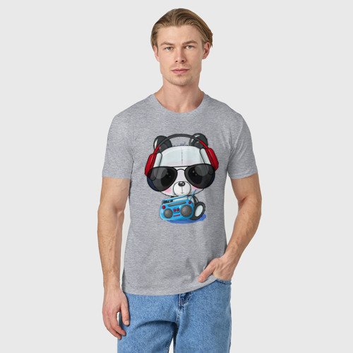 Мужская футболка хлопок Прикольный маленький панда в очках с магнитолой, цвет меланж - фото 3