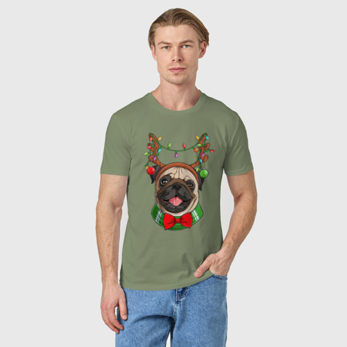 Мужская футболка хлопок Новогодний мопс, цвет авокадо - фото 3