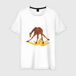 Жираф скользит на банановой кожуре – Мужская футболка хлопок с принтом купить со скидкой в -20%