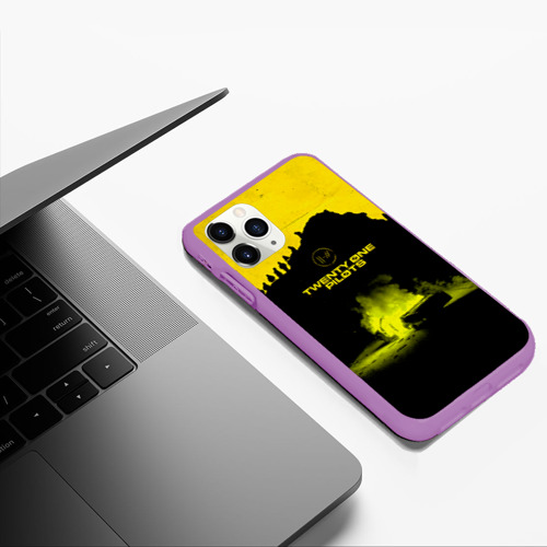 Чехол для iPhone 11 Pro Max матовый Twenty One Pilots accident, цвет фиолетовый - фото 5