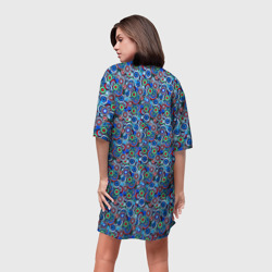 Платье с принтом Паттерн из цветочных узоров для женщины, вид на модели сзади №2. Цвет основы: белый