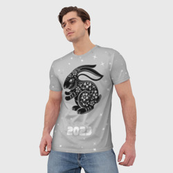 Мужская футболка 3D Символ 2023 года черный водяной кролик - фото 2