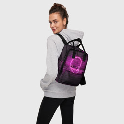 Женский рюкзак 3D Неоновый пришелец на фоне кирпичной стены - фото 2