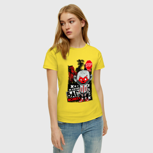 Женская футболка хлопок с принтом Плохая обезьяна в городе, фото на моделе #1