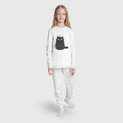 Пижама с принтом Котик притворился ёлочкой для ребенка, вид на модели спереди №3. Цвет основы: белый