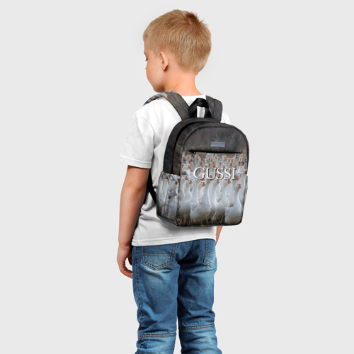 Детский рюкзак 3D с принтом Стая гусей - Gussi, фото на моделе #1
