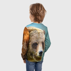 Лонгслив с принтом Русский бурый медведь для ребенка, вид на модели сзади №2. Цвет основы: белый