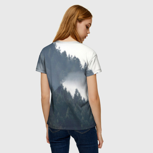 Женская футболка 3D с принтом Волк на фоне леса, вид сзади #2