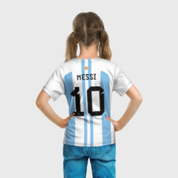 Футболка с принтом Месси Аргентина ЧМ 2022 для мужчины, вид на модели сзади №3. Цвет основы: белый