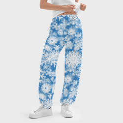 Женские джоггеры оверсайз 3D Снежинки паттерн - фото 2