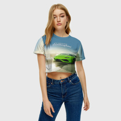 Женская футболка Crop-top 3D Ламборгини на берегу океана - фото 2