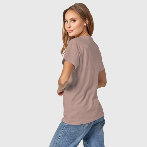 Светящаяся женская футболка с принтом Без паники я инженер, вид сзади #2