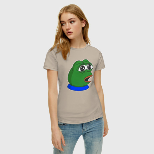 Женская футболка хлопок с принтом Лягушонок Пепе удивлён, фото на моделе #1