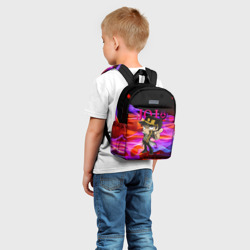 Рюкзак с принтом Дзётаро Кудзё - character  cartoon для ребенка, вид на модели спереди №2. Цвет основы: белый